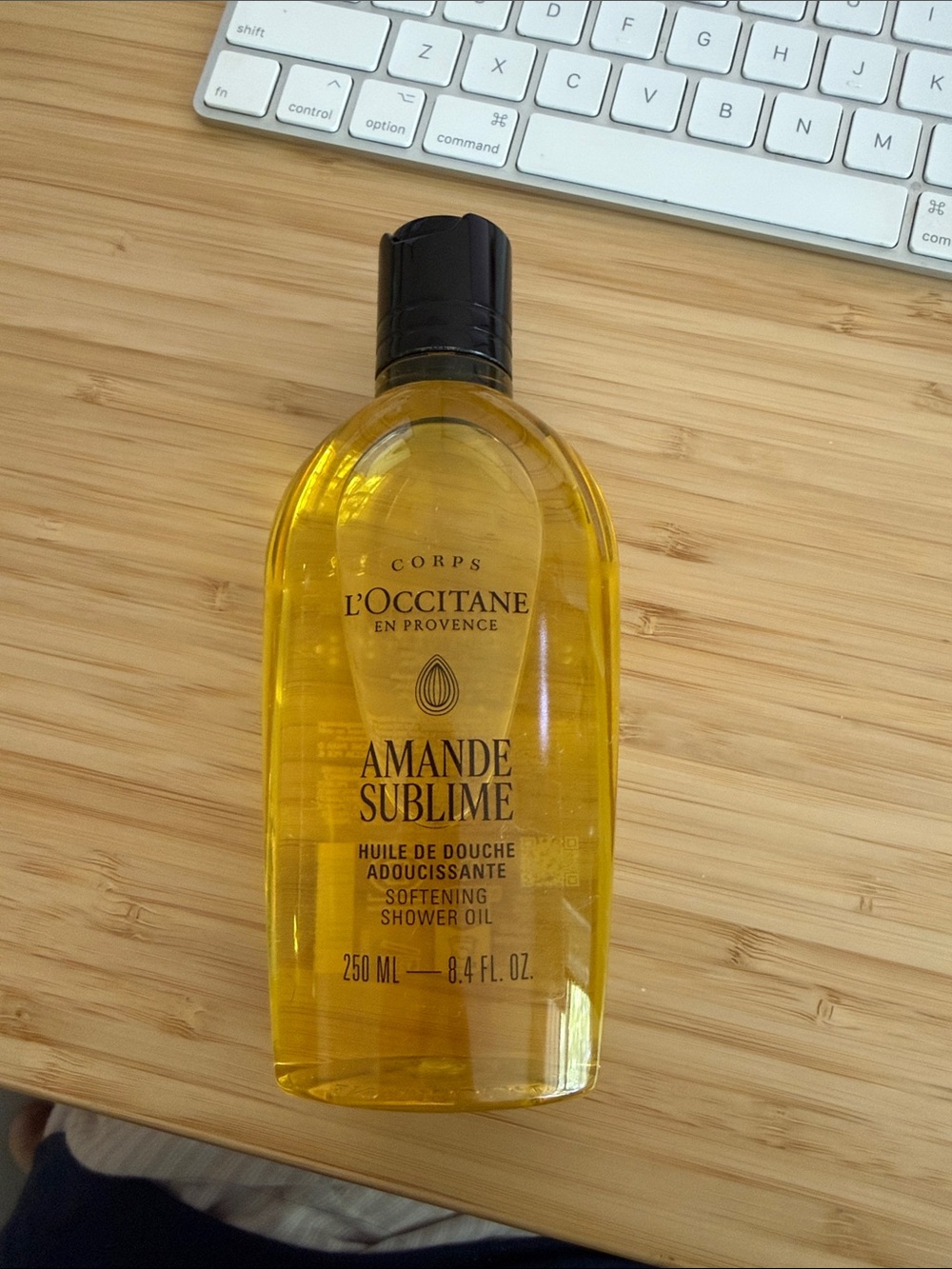 Loccitane AMANDE SHOWER OIL NEW (8.4oz)